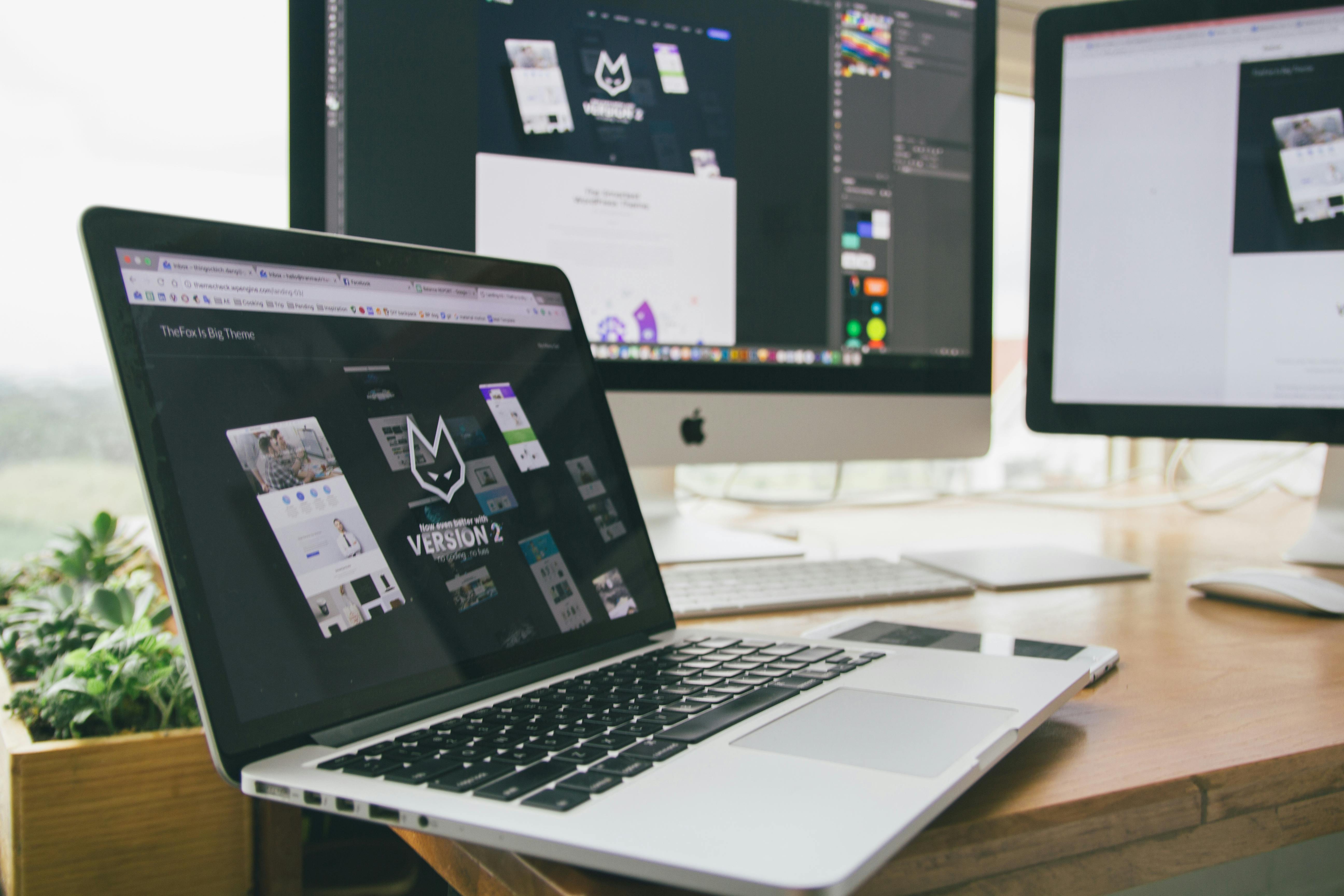 Web Dev tools image - Showit